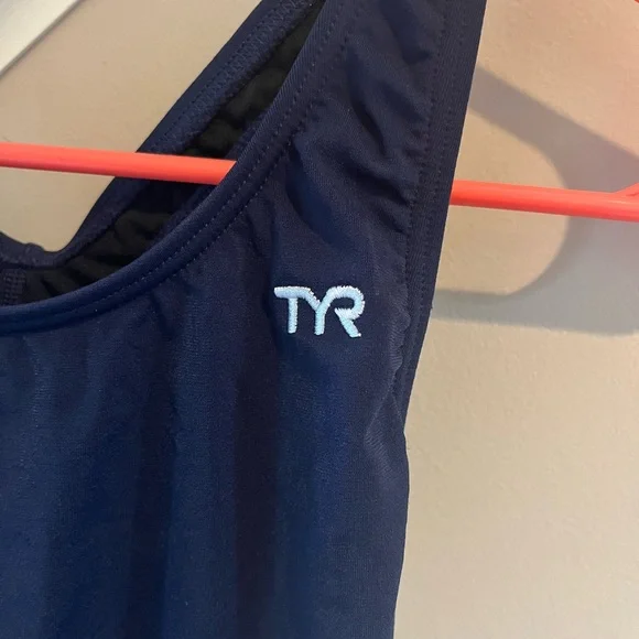 TYR Bathing Suit - Picture 3 of 8